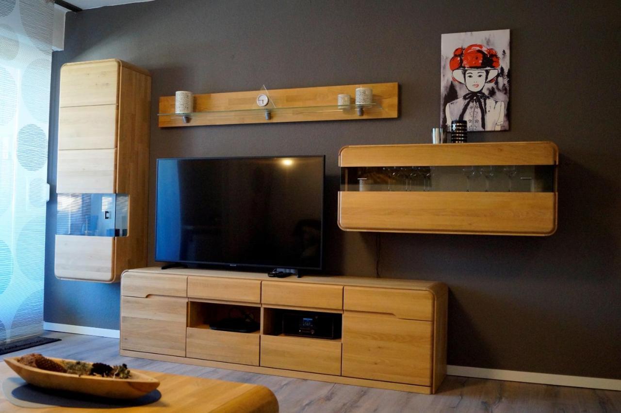 Schwarzwald Geht Immer Fewo 60 Qm Mit Grossem Suedbalkon, Wlan Und Magenta Tv Schönwald Exterior photo