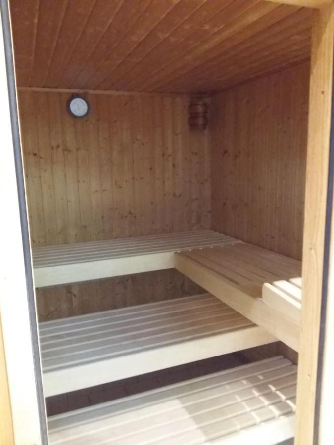 Schwarzwald Geht Immer Fewo 60 Qm Mit Grossem Suedbalkon, Wlan Und Magenta Tv Schönwald Exterior photo
