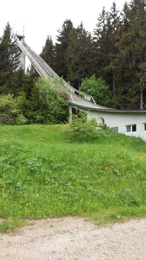 Schwarzwald Geht Immer Fewo 60 Qm Mit Grossem Suedbalkon, Wlan Und Magenta Tv Schönwald Exterior photo