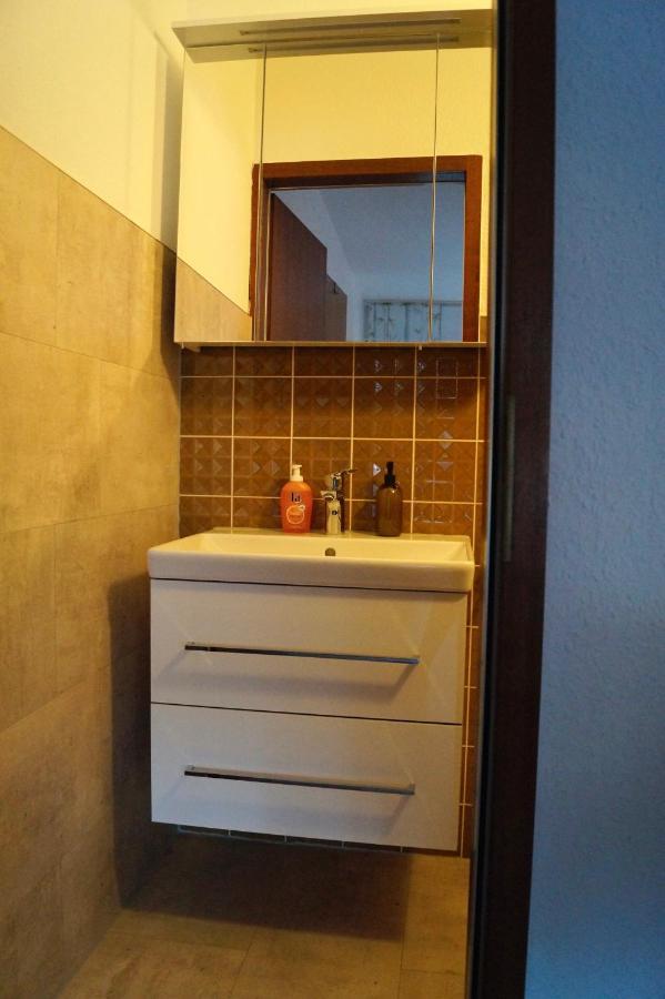 Schwarzwald Geht Immer Fewo 60 Qm Mit Grossem Suedbalkon, Wlan Und Magenta Tv Schönwald Exterior photo